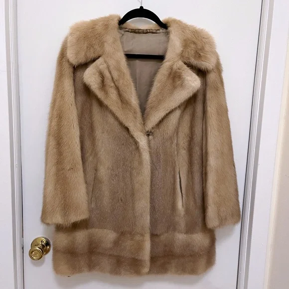 Mink fur coat - Picture 3 of 14